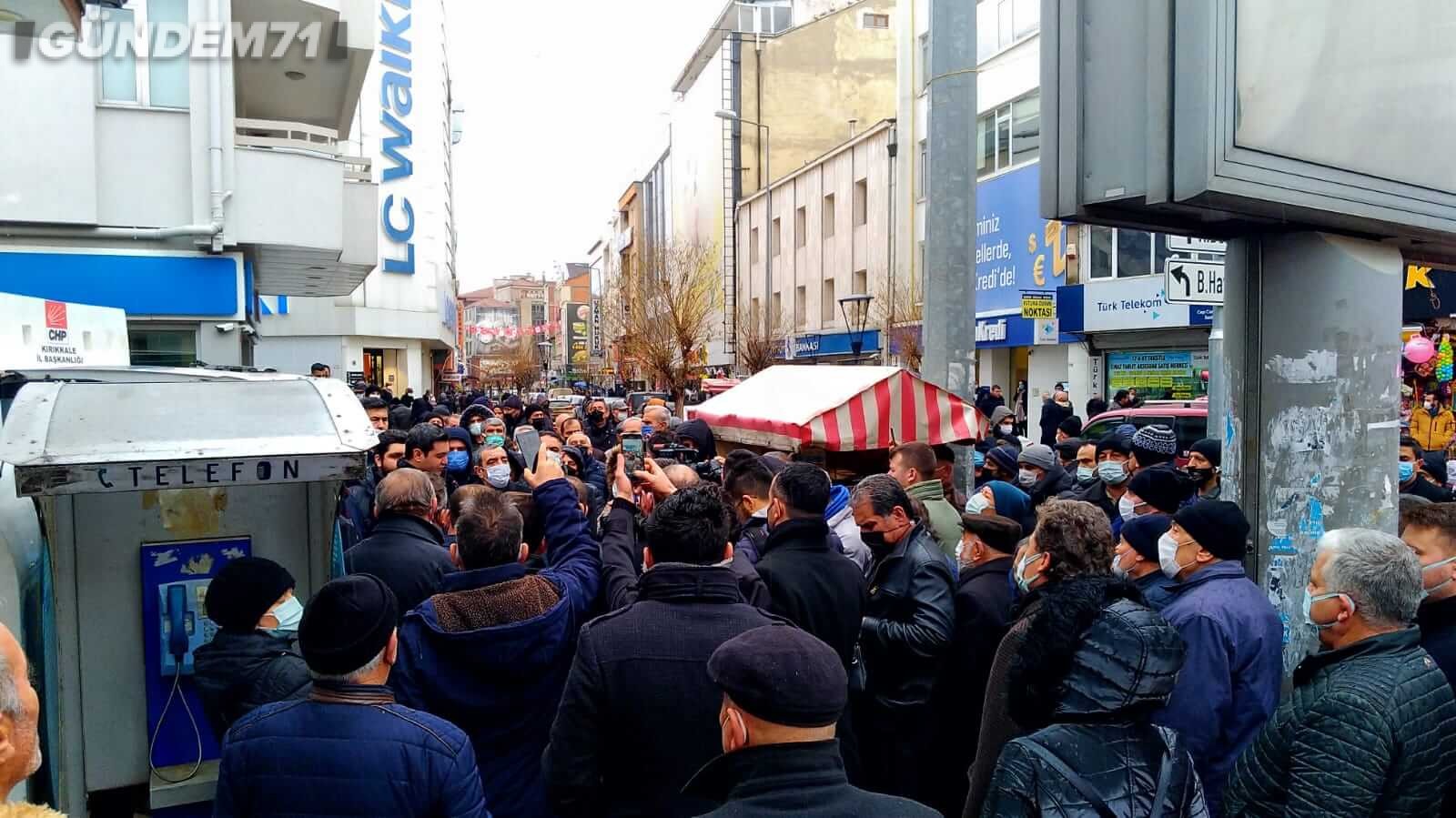 chp-yuksek-fatura-kirikkale-eylemi-0003 CHP Kırıkkale İl Teşkilatından Yüksek Elektrik Doğalgaz Faturalarına Tepki Eylemi