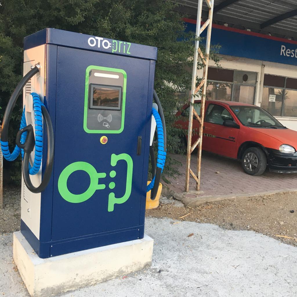 kirikkale-elektrikli-otomobil-hizli-sarj-2 Kırıkkale'de Elektrikli Otomobiller İçin Hızlı Şarj İstasyonu Kuruldu