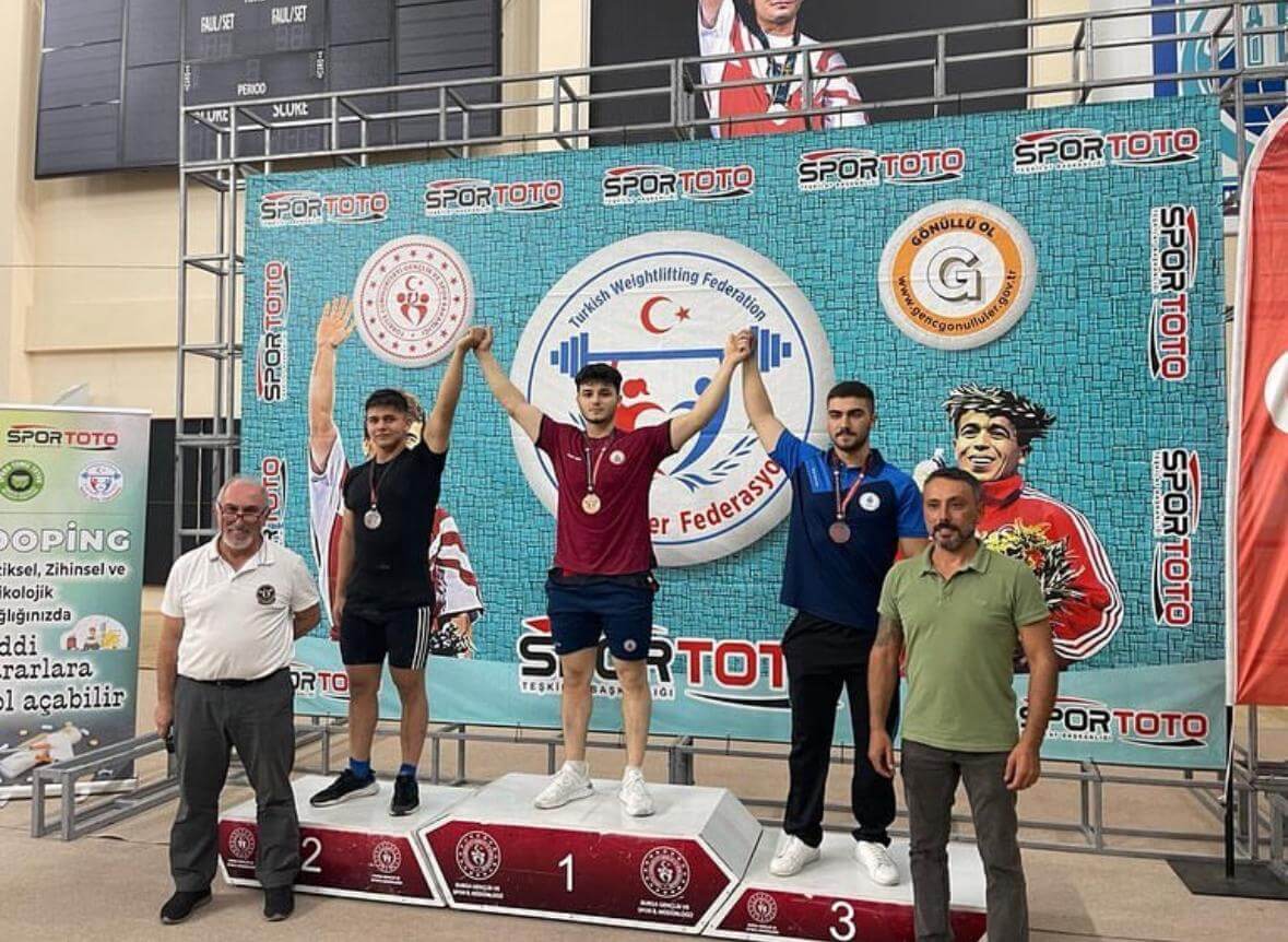 kerem-kurnaz-kirikkale-halter-turkiye-sampiyonu-2 Kırıkkale'li Halterci Kerem Kurnaz Türkiye Şampiyonu Oldu