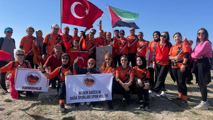 Kırıkkale Dinek Dağı’nda Filistin Bayrağı Dalgalandırdılar