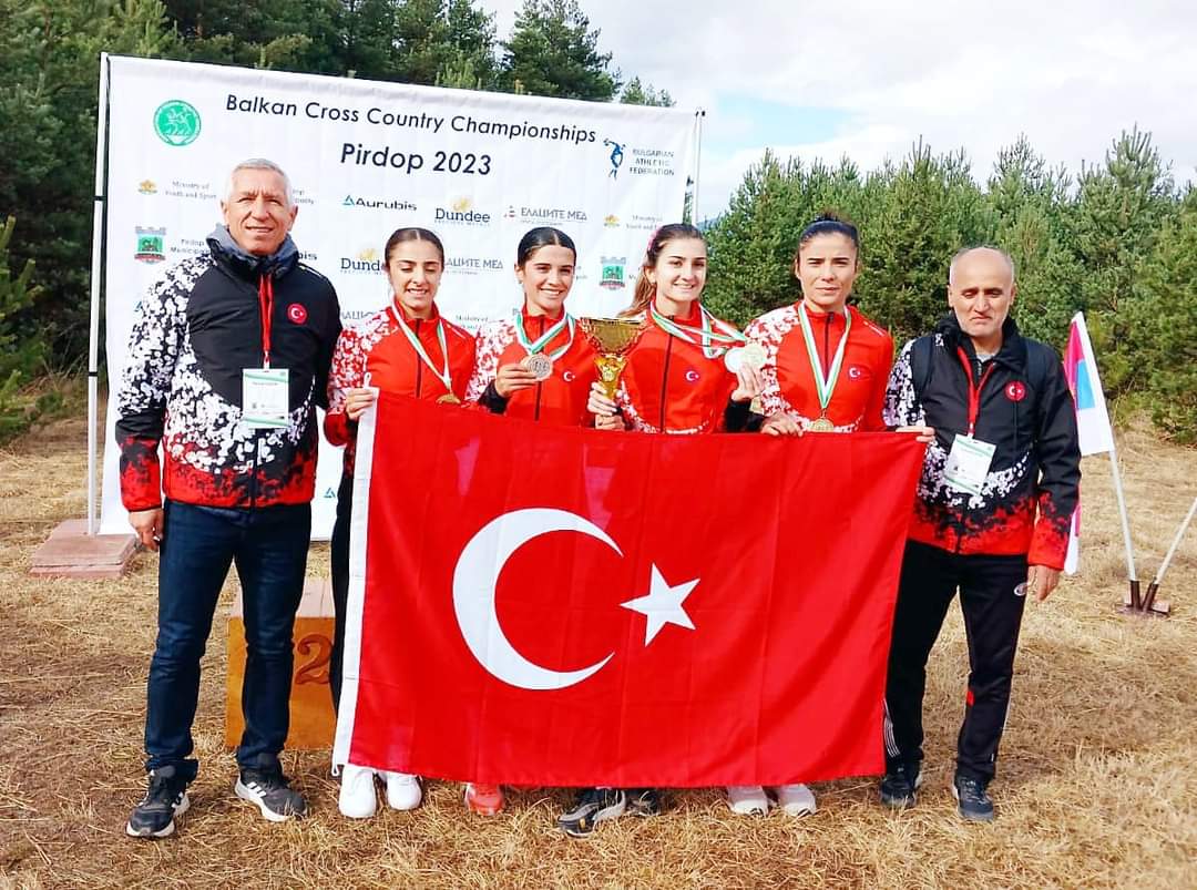 kirikkale-milli-atlet-bulgaristan-2 Kırıkkale'li Milli Atletimiz Pelinsu Şahin'den Gümüş Madalya