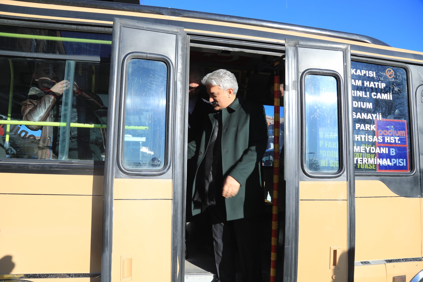 kirikkale-valisi-mehmet-makas-minibus-ziyaret-4 Vali Mehmet Makas, Kırıkkale Minibüscü Esnafını Ziyaret Etti