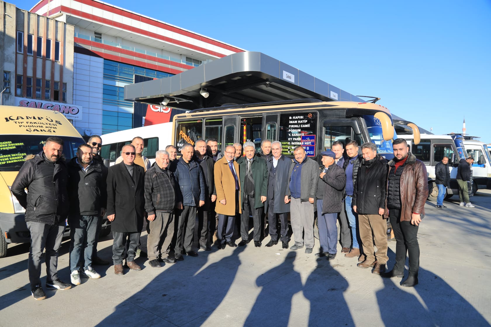 kirikkale-valisi-mehmet-makas-minibus-ziyaret-5 Vali Mehmet Makas, Kırıkkale Minibüscü Esnafını Ziyaret Etti