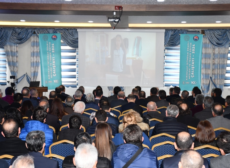kirikkale-mem-calistay-3 Kırıkkale Milli Eğitim Müdürü Rıza Aydın; 'Amacımız, gençlerimizi ihtiyaç duyulan alanlarda yetiştirmektir'