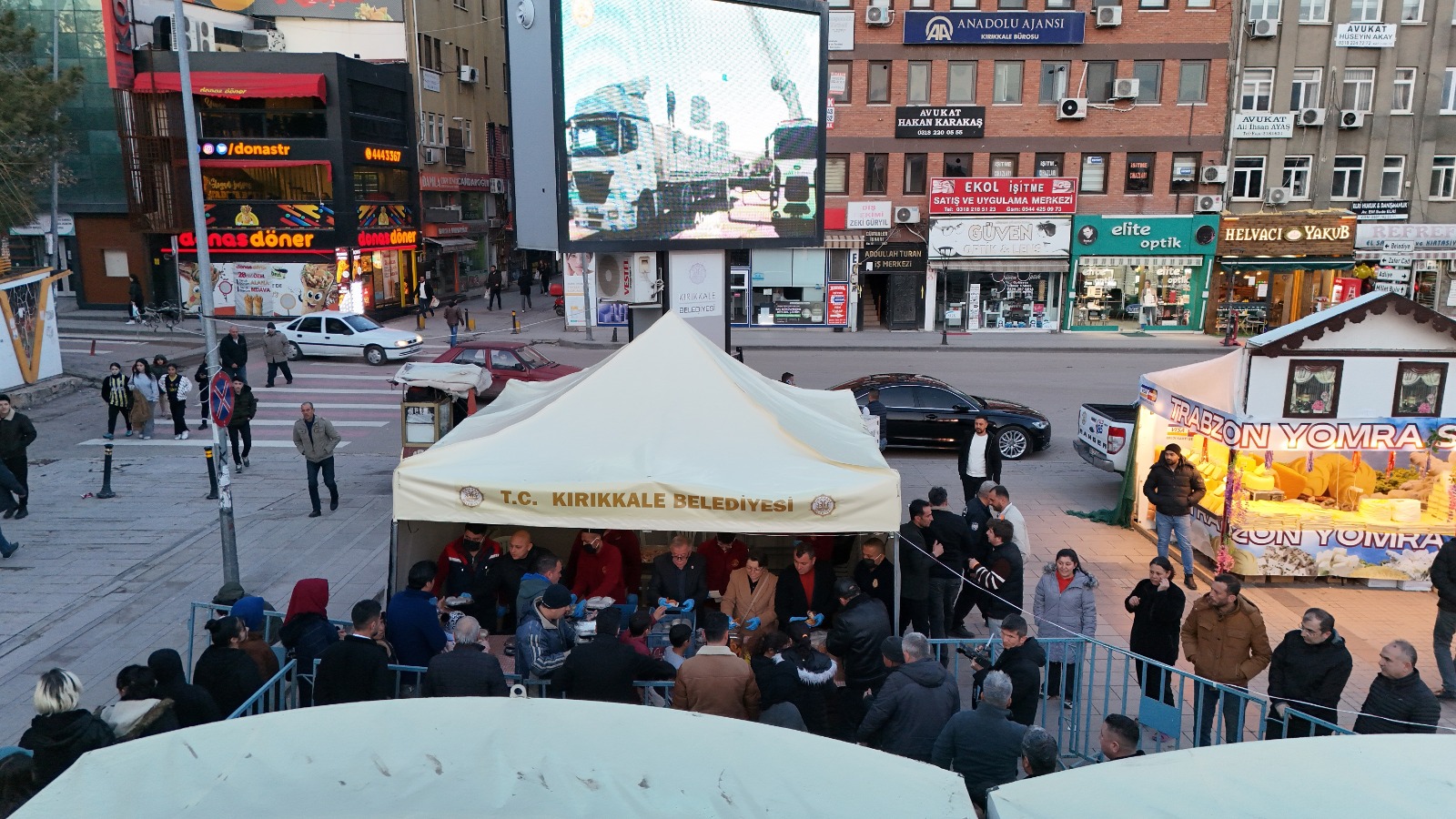 Kırıkkale Ramazan Sokağı'nda İftar Çadırı Vatandaşları Buluşturdu 2 WhatsApp Image 2025 03 01 at 21.34.43 1
