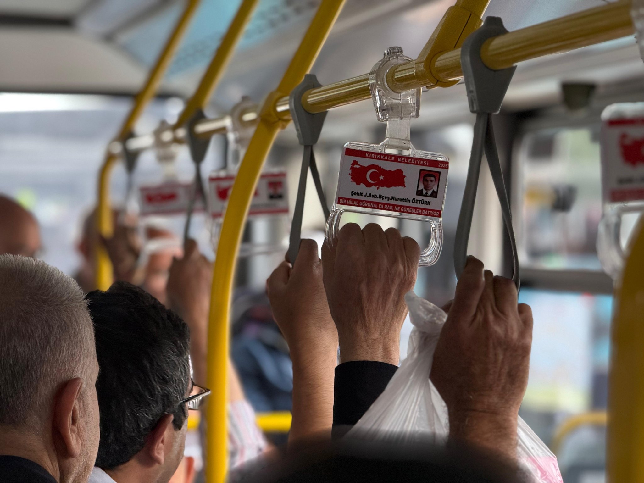 Kırıkkale'de Belediye Otobüslerine Şehitlerin İsimleri Yerleştirildi 4 20250609 123408