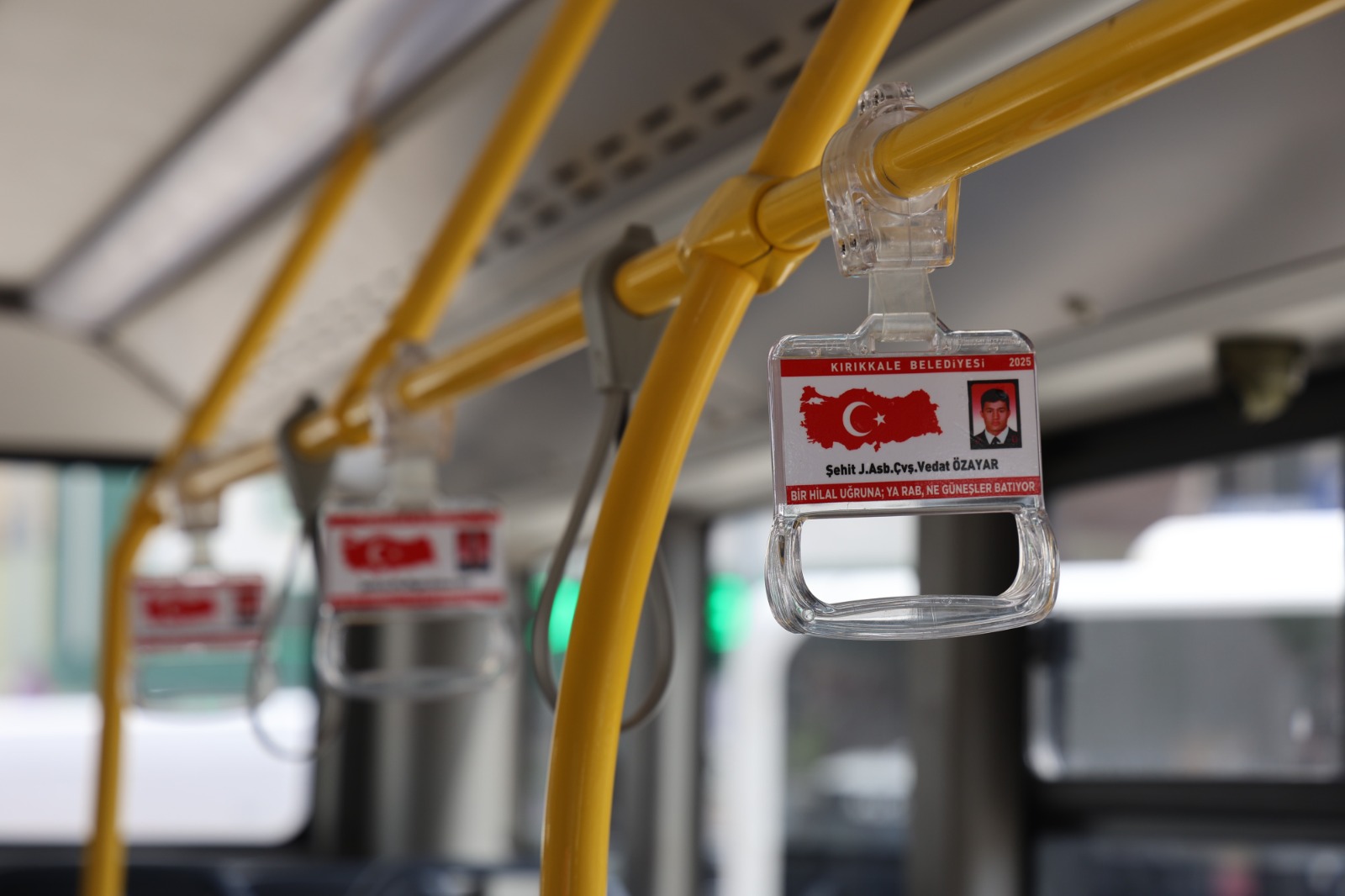 Kırıkkale'de Belediye Otobüslerine Şehitlerin İsimleri Yerleştirildi 1 20250609 123414