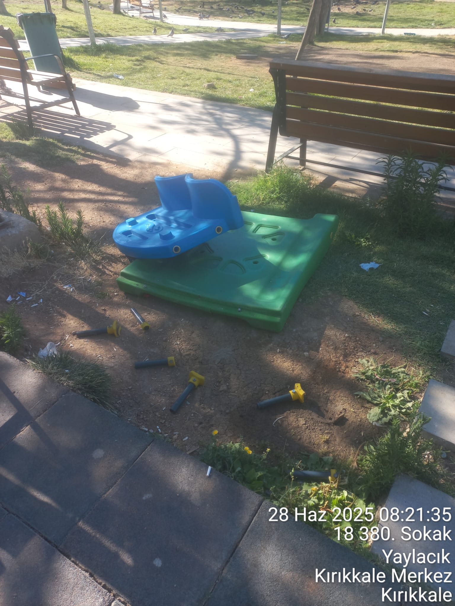 Kırıkkale'de Atatürk Çocuk Parkına Çirkin Saldırı: Oyun Grupları Tahrip Edildi 2 WhatsApp Image 2025 06 30 at 18.35.31