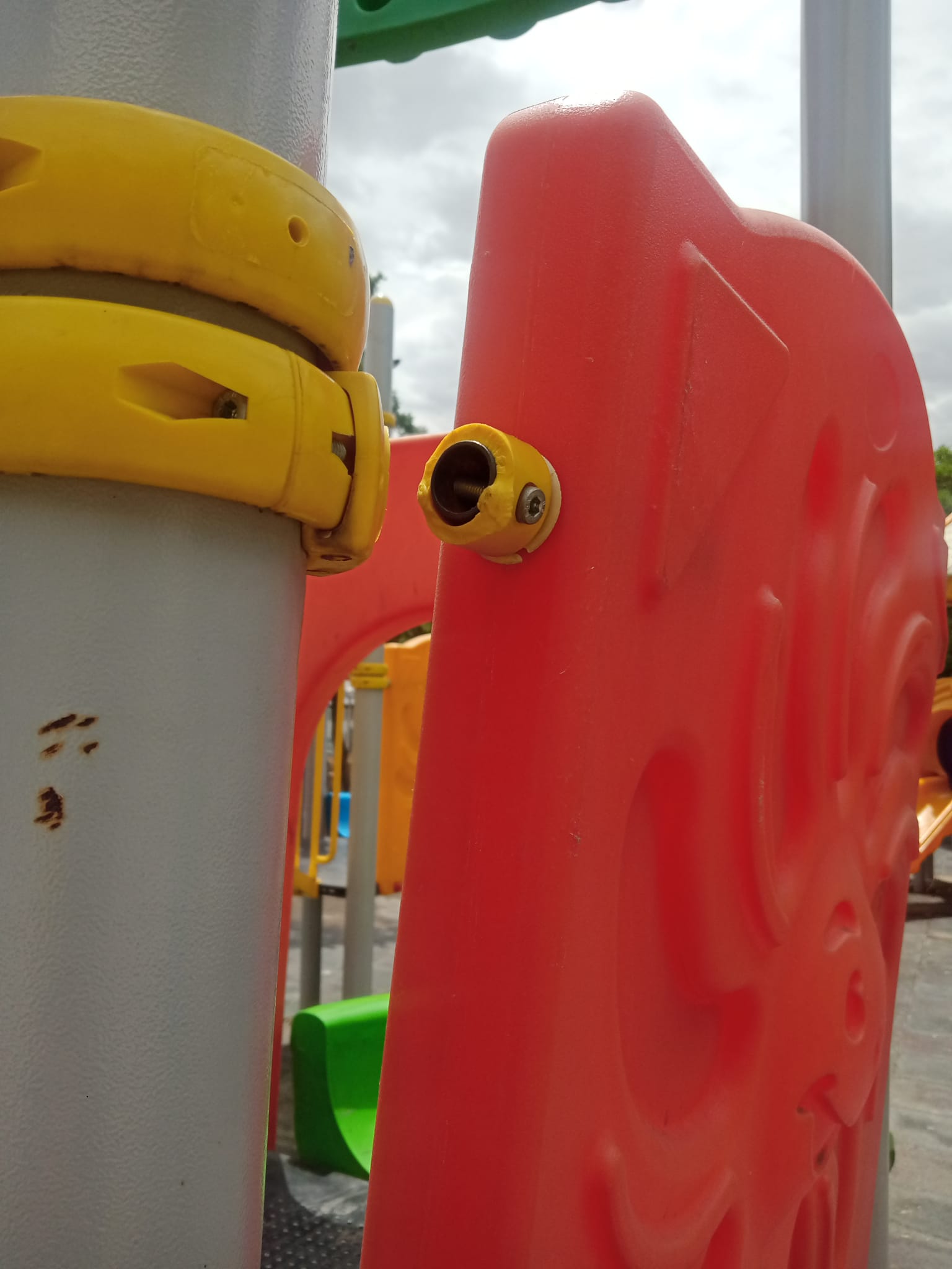 Kırıkkale'de Atatürk Çocuk Parkına Çirkin Saldırı: Oyun Grupları Tahrip Edildi 6 WhatsApp Image 2025 06 30 at 18.35.32