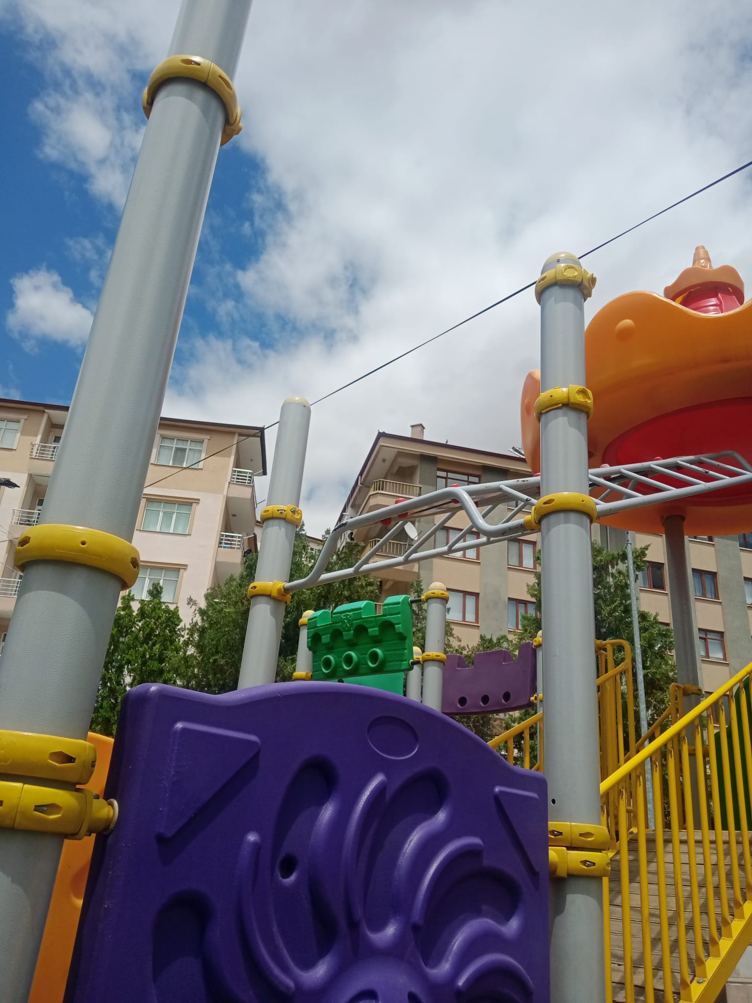 Kırıkkale'de Atatürk Çocuk Parkına Çirkin Saldırı: Oyun Grupları Tahrip Edildi 4 WhatsApp Image 2025 06 30 at 18.35.33