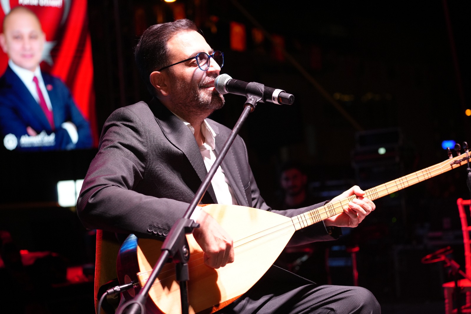 Kırıkkale'de 30 Ağustos Zafer Bayramı Coşkusu: Türk Halk Müziği Sanatçıları Konser Verdi 2 3