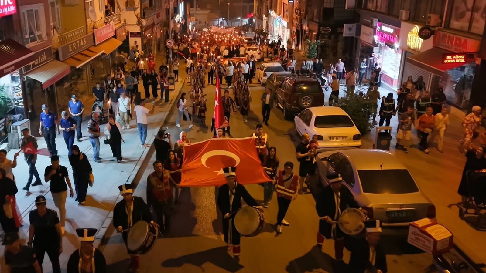 Kırıkkale'de 30 Ağustos Zafer Bayramı Fener Alayı ile Coşkuyla Kutlandı 4 kirikkale 30 agustos fener alayi haber 5