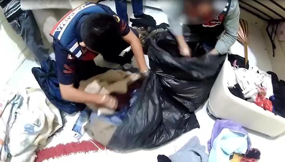 Kırıkkale'de Yorganın İçine Gizlenmiş Uyuşturucu Haplarla Yakalanan Şüpheli Tutuklandı 4 1757094552 011