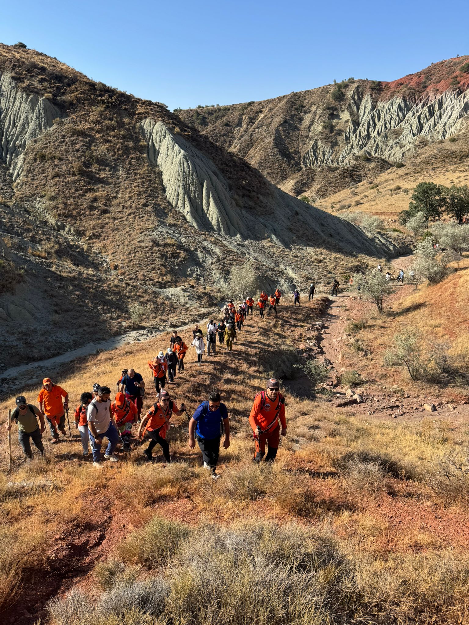 Kırıkkale'de Sarıkayalar Köyüne Sağlıklı Yaşam Yürüyüşü 1 IMG 20250908 WA0044