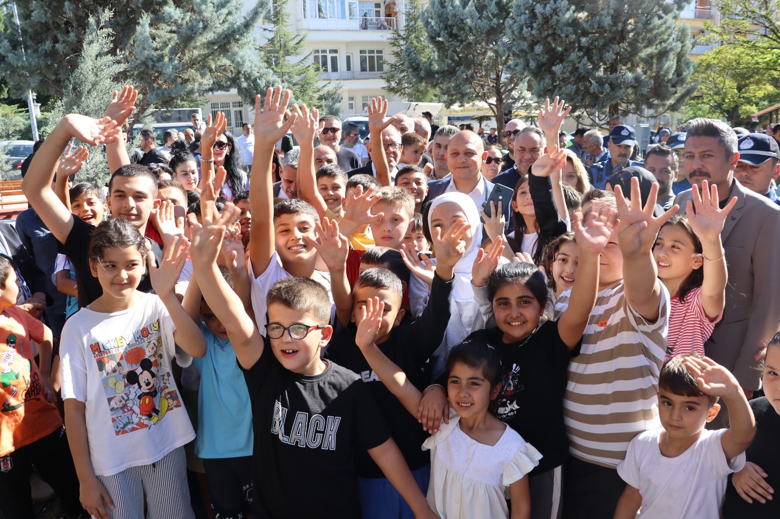 Kırıkkale'de Çankırı Bloklar Parkı Yenilenerek Halkın Hizmetine Sunuldu 4 IMG 20250920 WA0024