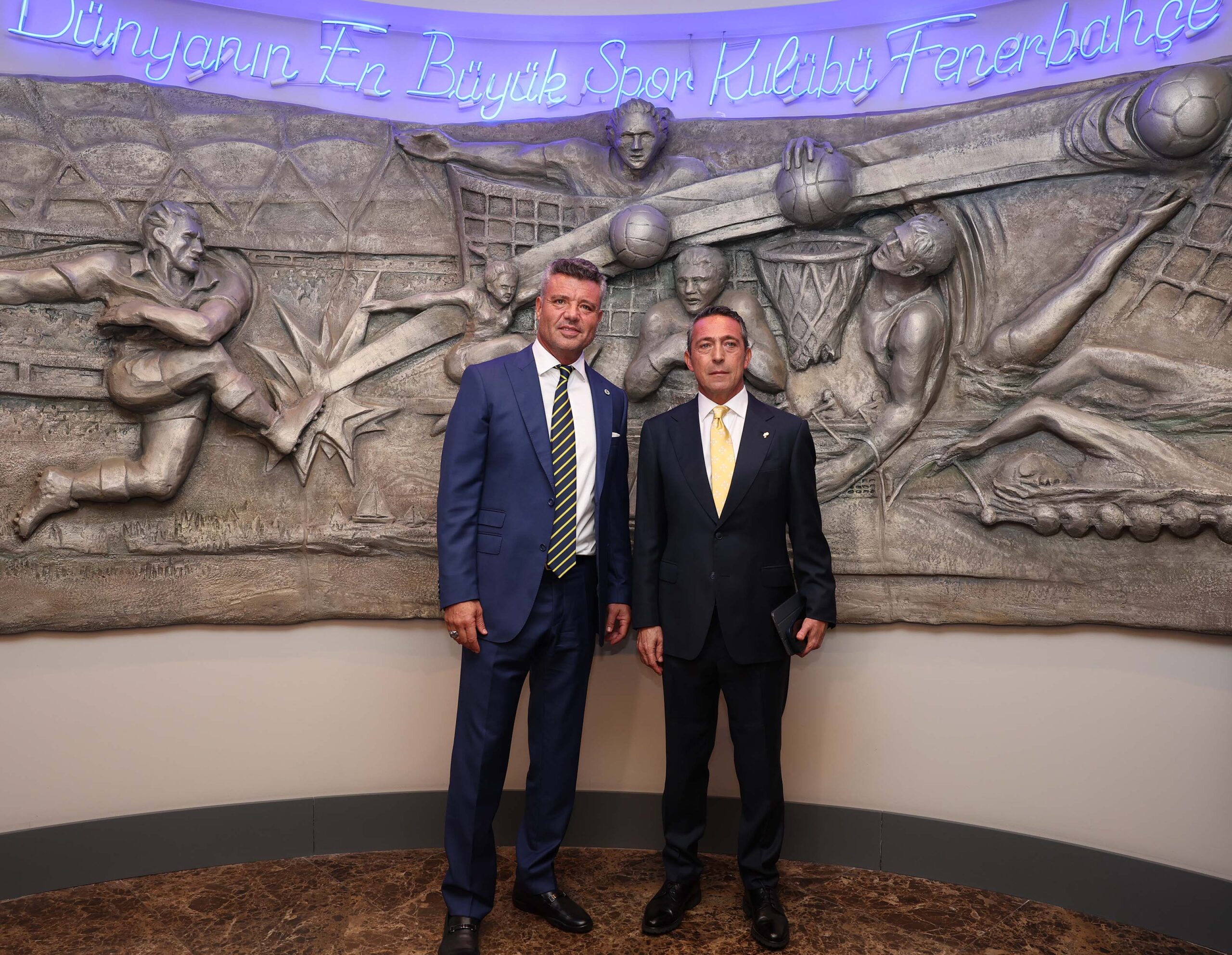 Sadettin Saran, Fenerbahçe Başkanı Olarak Mazbatasını Aldı 2 sadettin saran mazbata aldi 3 scaled