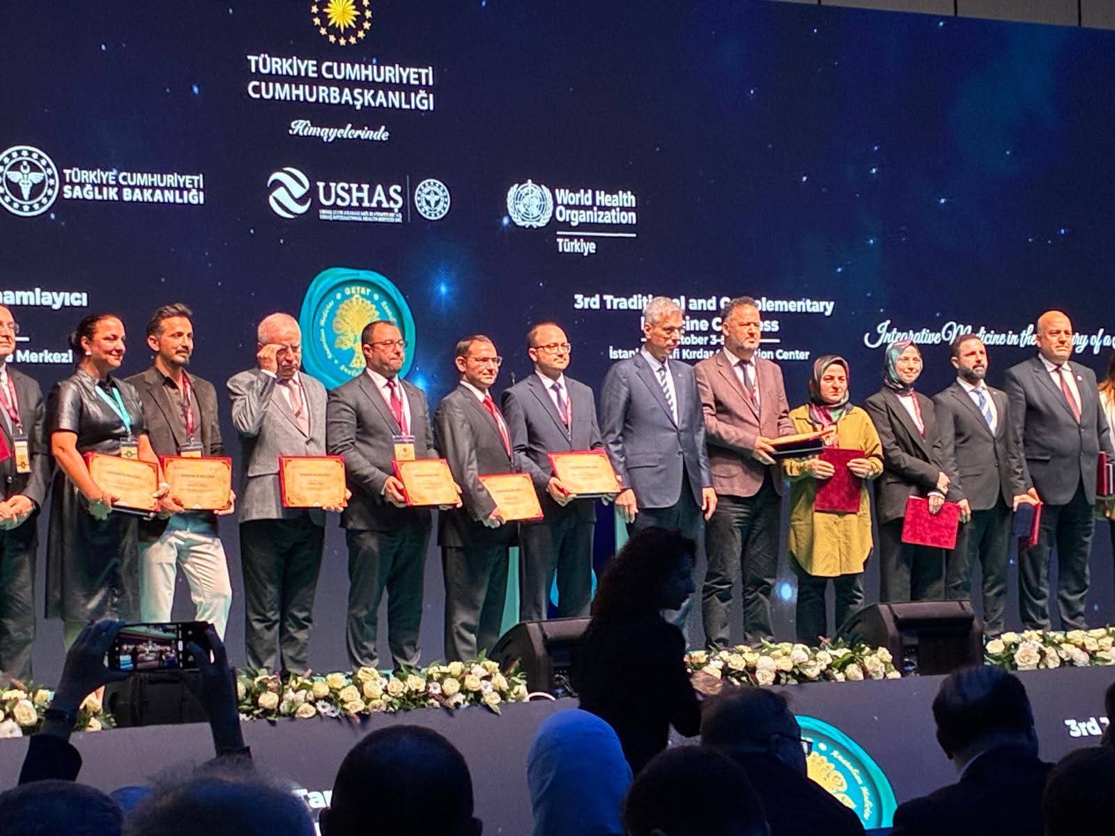 Kırıkkale Yüksek İhtisas Hastanesi'ne Geleneksel ve Tamamlayıcı Tıp Kongresi'nden Ödül 3 FB IMG 1759572662679
