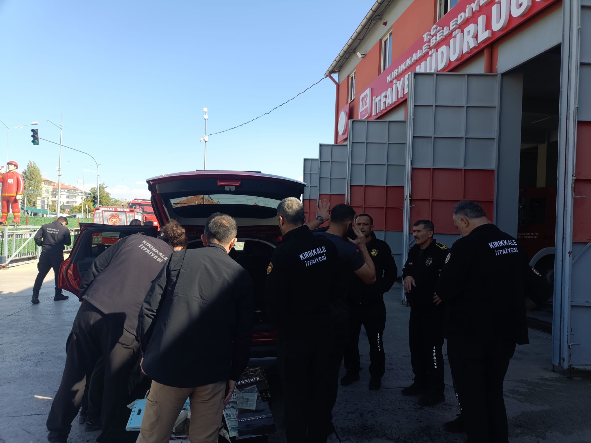 Kırıkkale İtfaiyesi, Elektrikli Araç Tehlikelerine Karşı Hazır! 3 kirikkale itfaiye 3