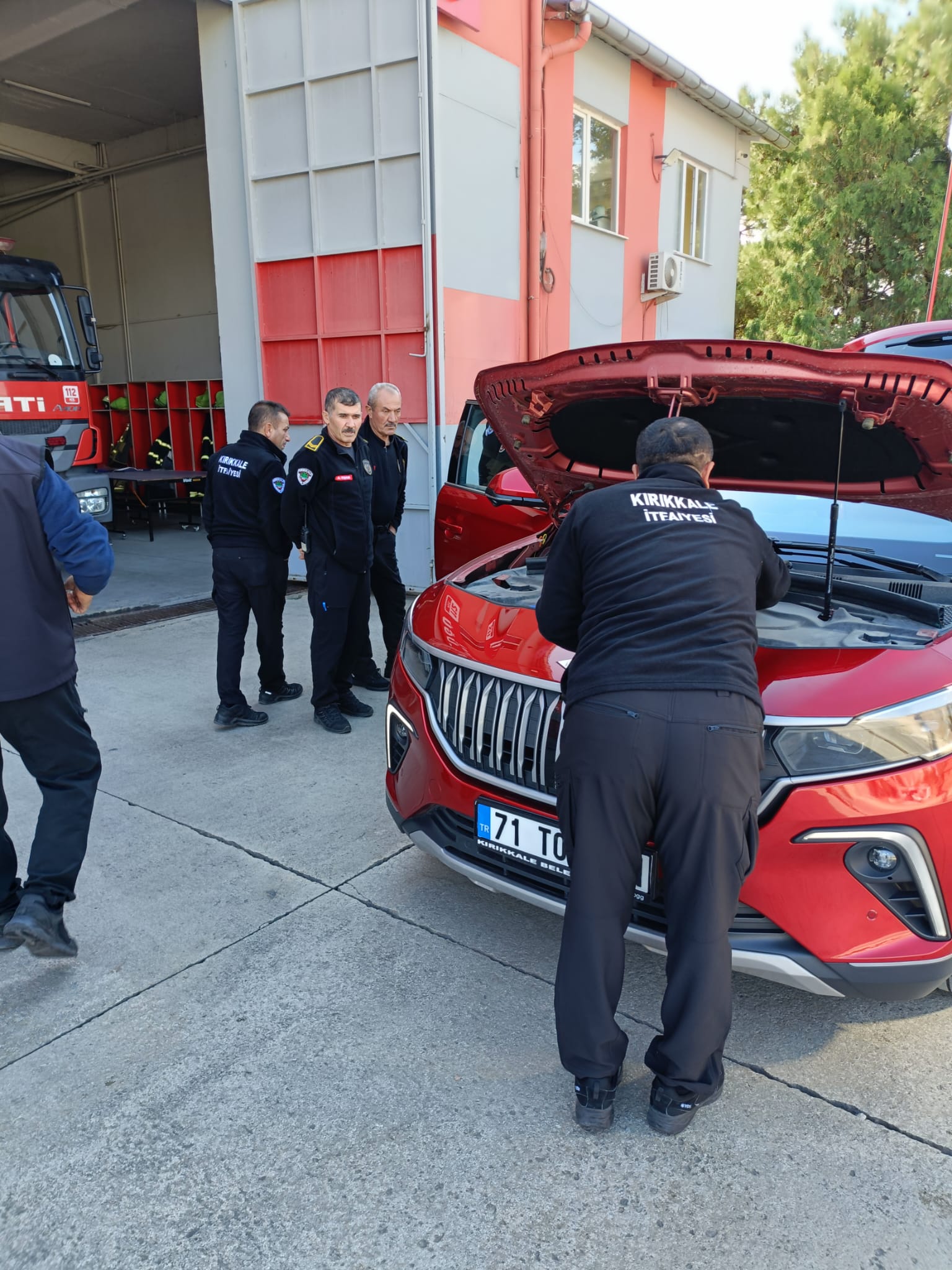 Kırıkkale İtfaiyesi, Elektrikli Araç Tehlikelerine Karşı Hazır! 1 kirikkale itfaiye 4