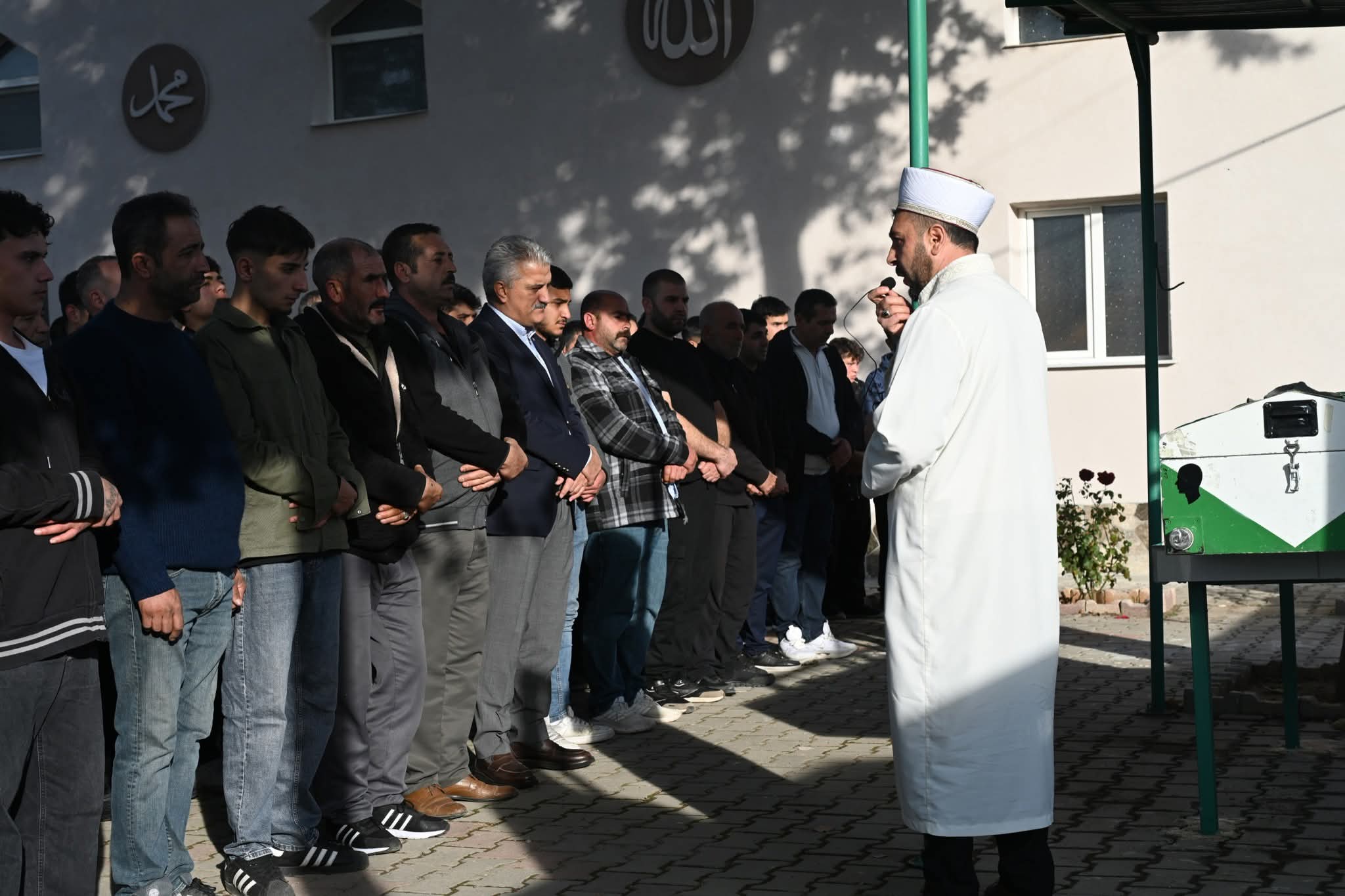 Trafik Kazasında Hayatını Kaybeden Kırıkkale'li Genç Öğrenci Son Yolculuğuna Uğurlandı 2 FB IMG 1762701129425