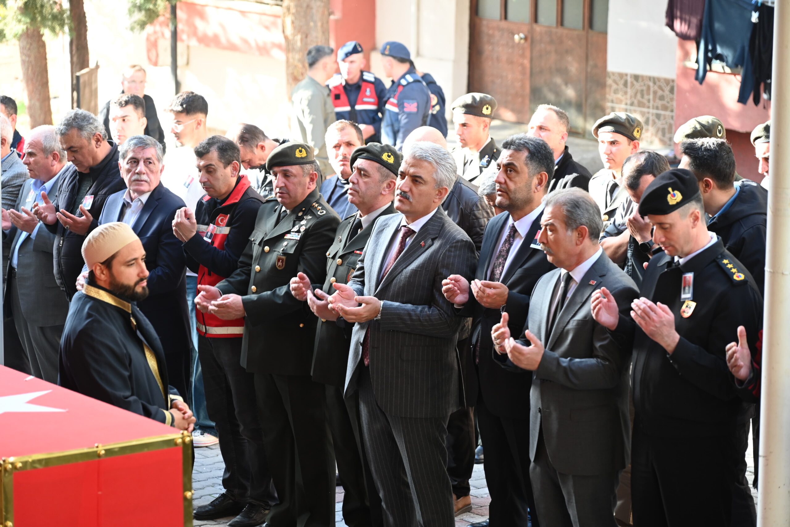 Kırıkkale'li Kıbrıs Gazisi Nail Pehlivanlı Son Yolculuğuna Uğurlandı 4 IMG 20251105 WA0035 scaled