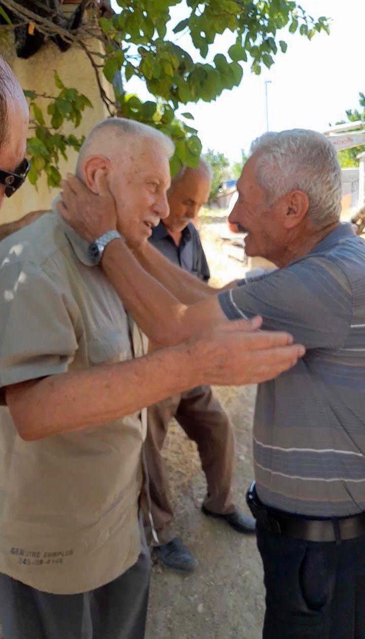 Kırıkkale'de 63 Yıllık Vefa Buluşması: Öğretmen–Öğrenci Bağı İlk Günkü Gibi Sıcak 5 IMG 20251124 231832 371