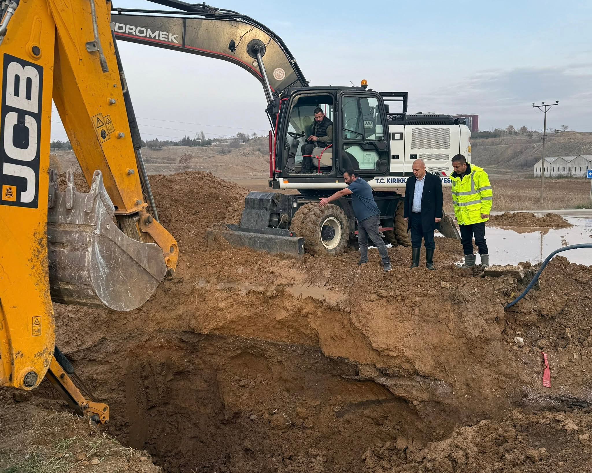 Kırıkkale ve Yahşihan'da Su Kesintisi Ekiplerin Yoğun Çalışmaları Sonucu Giderildi 5 FB IMG 1765114890901