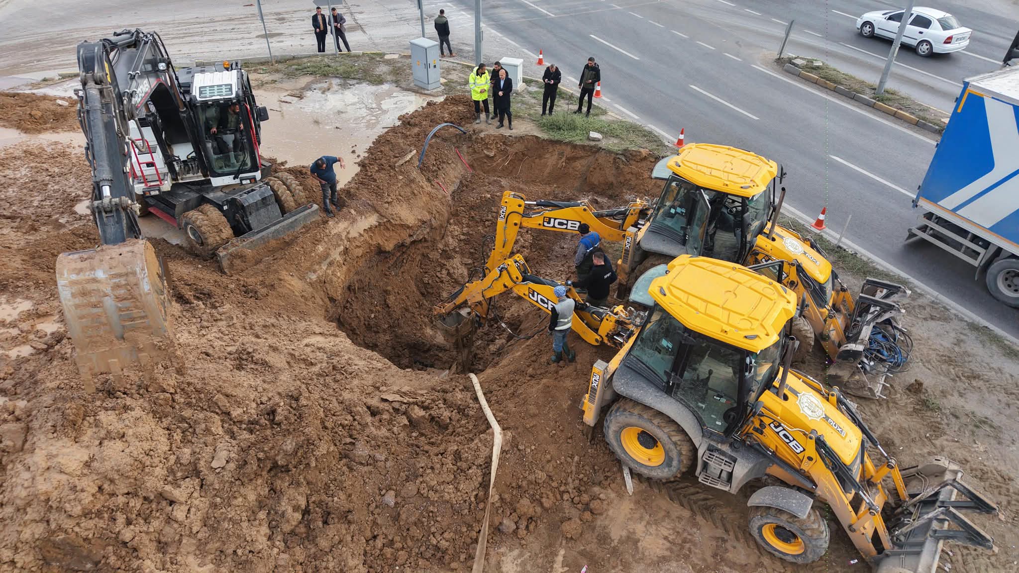 Kırıkkale ve Yahşihan'da Su Kesintisi Ekiplerin Yoğun Çalışmaları Sonucu Giderildi 1 FB IMG 1765115088187