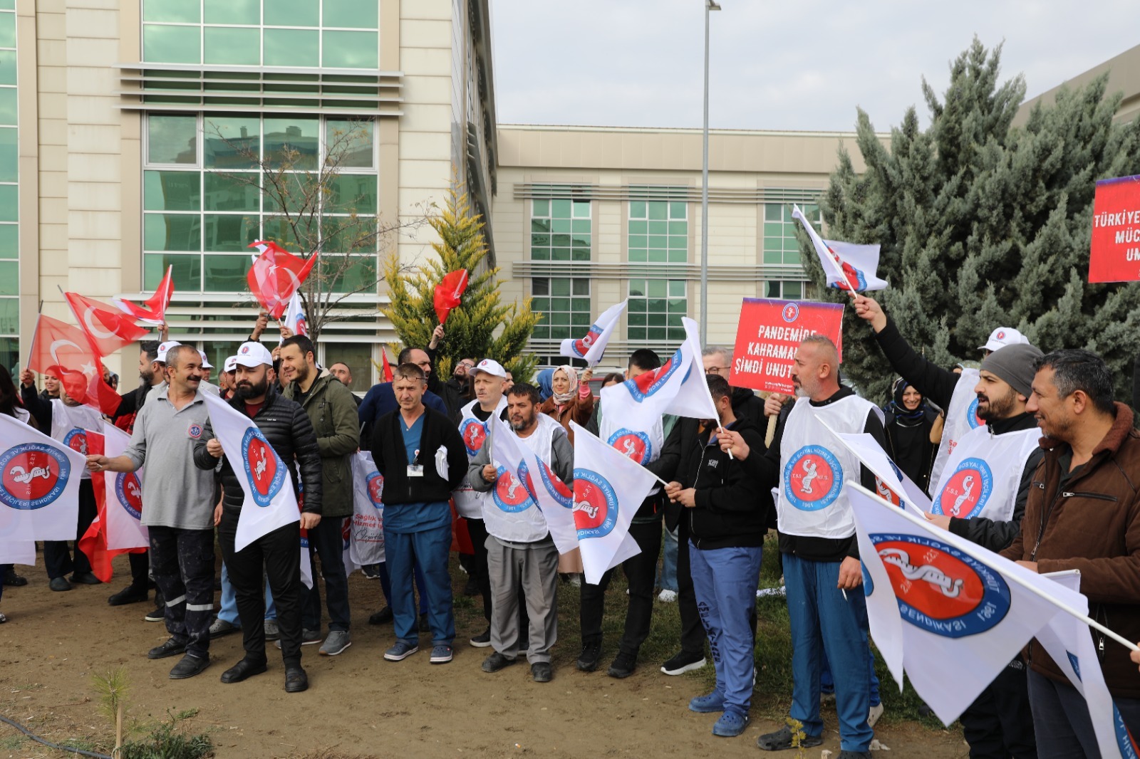 kku tip fakultesi hastanesi isci eylem 8