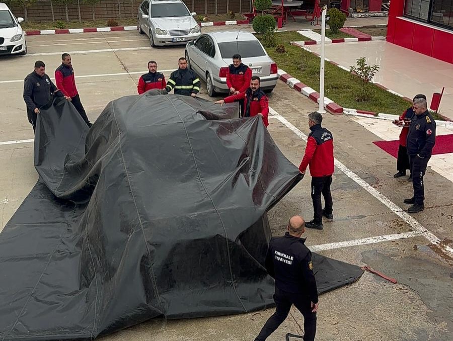 Kırıkkale ve Yahşihan İtfaiyesinden Elektrikli Araç Yangınlarına Yönelik Ortak Eğitim 3 yahsihan itfaiye elektrik arac 4