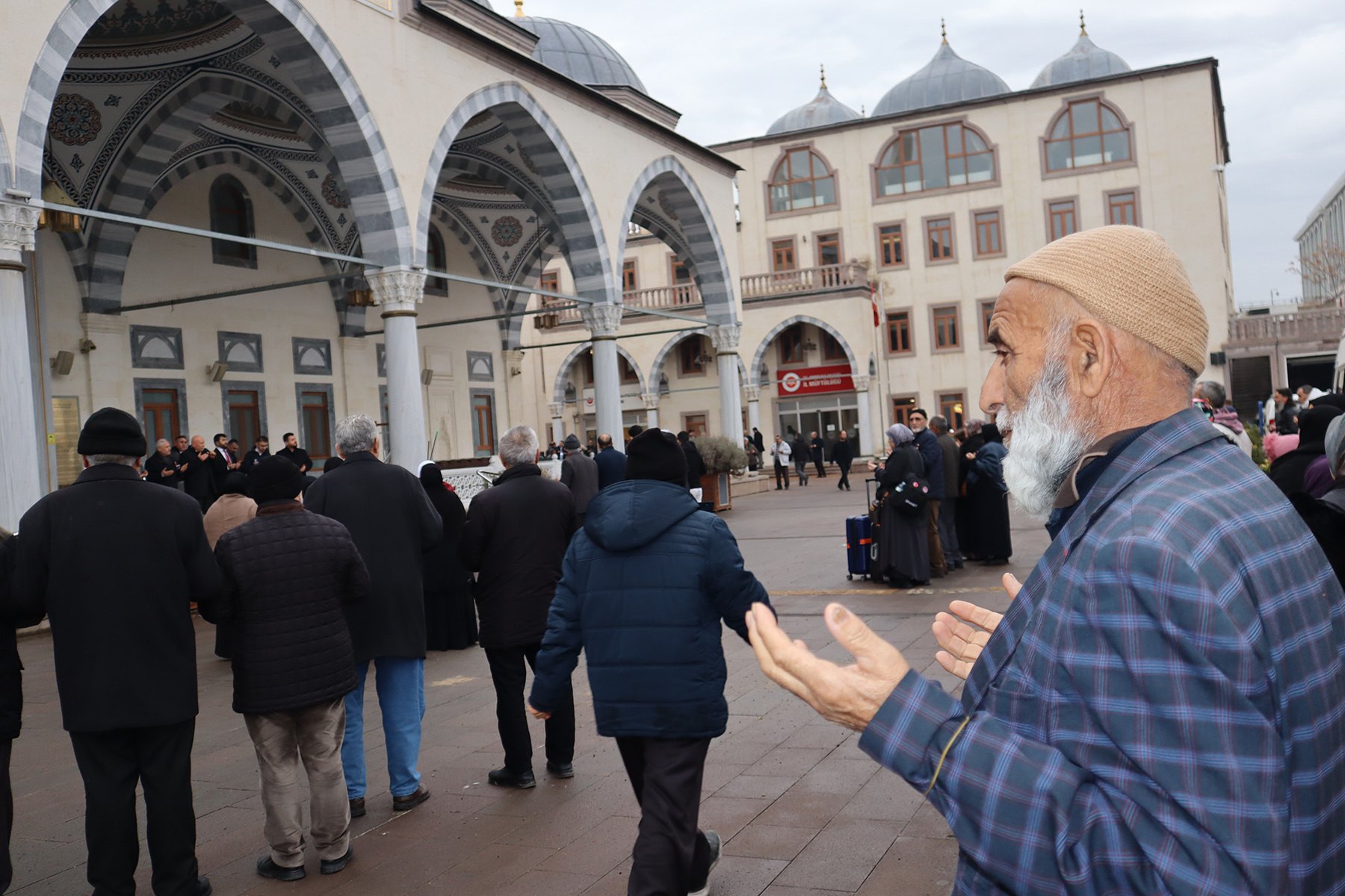 612113190 1313330474162065 3110648116425832392 n