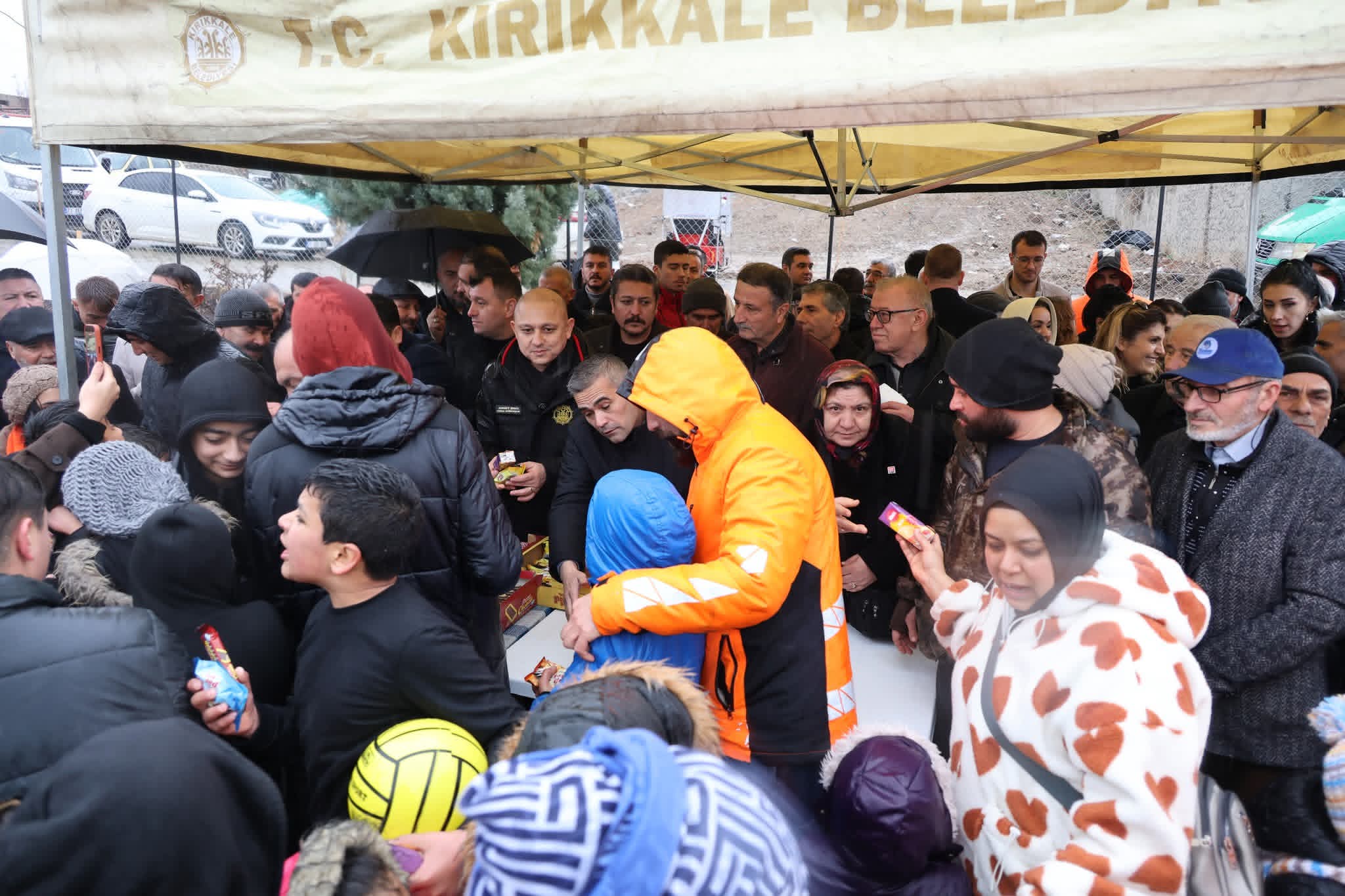 Şehit Polis Emrah Pekdoğan Parkı Sağanak Yağışa Rağmen Hizmete Açıldı 8 FB IMG 1769868610418