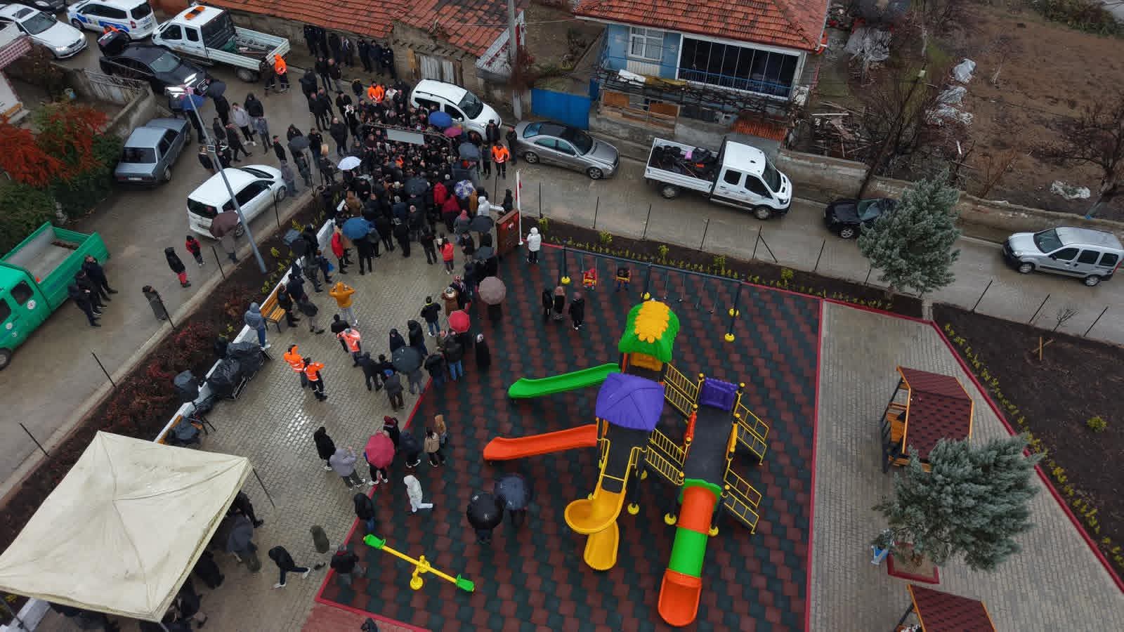 Şehit Polis Emrah Pekdoğan Parkı Sağanak Yağışa Rağmen Hizmete Açıldı 1 FB IMG 1769868635042