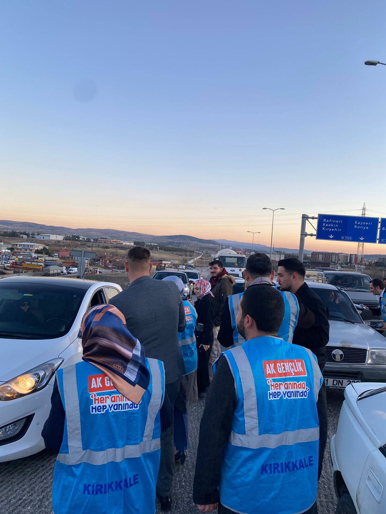 AK Parti Kırıkkale Teşkilatı’ndan 'İftara 5 Kala' ile Gönül Köprüsü 2 645640566 10163804793468818 3664356304299664537 n