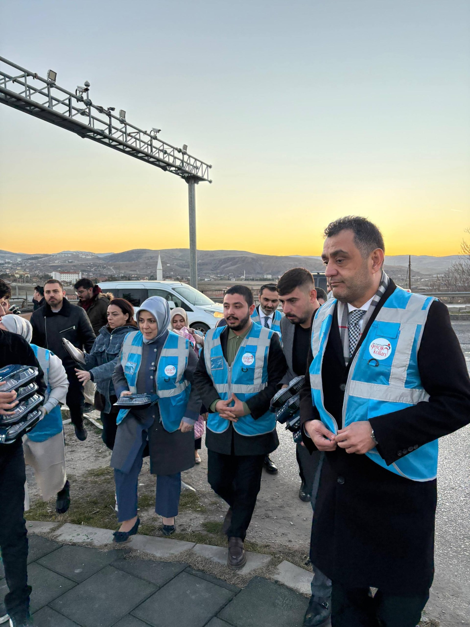 AK Parti Kırıkkale Teşkilatı’ndan 'İftara 5 Kala' ile Gönül Köprüsü 1 645711881 10163804793018818 5689210982014873570 n