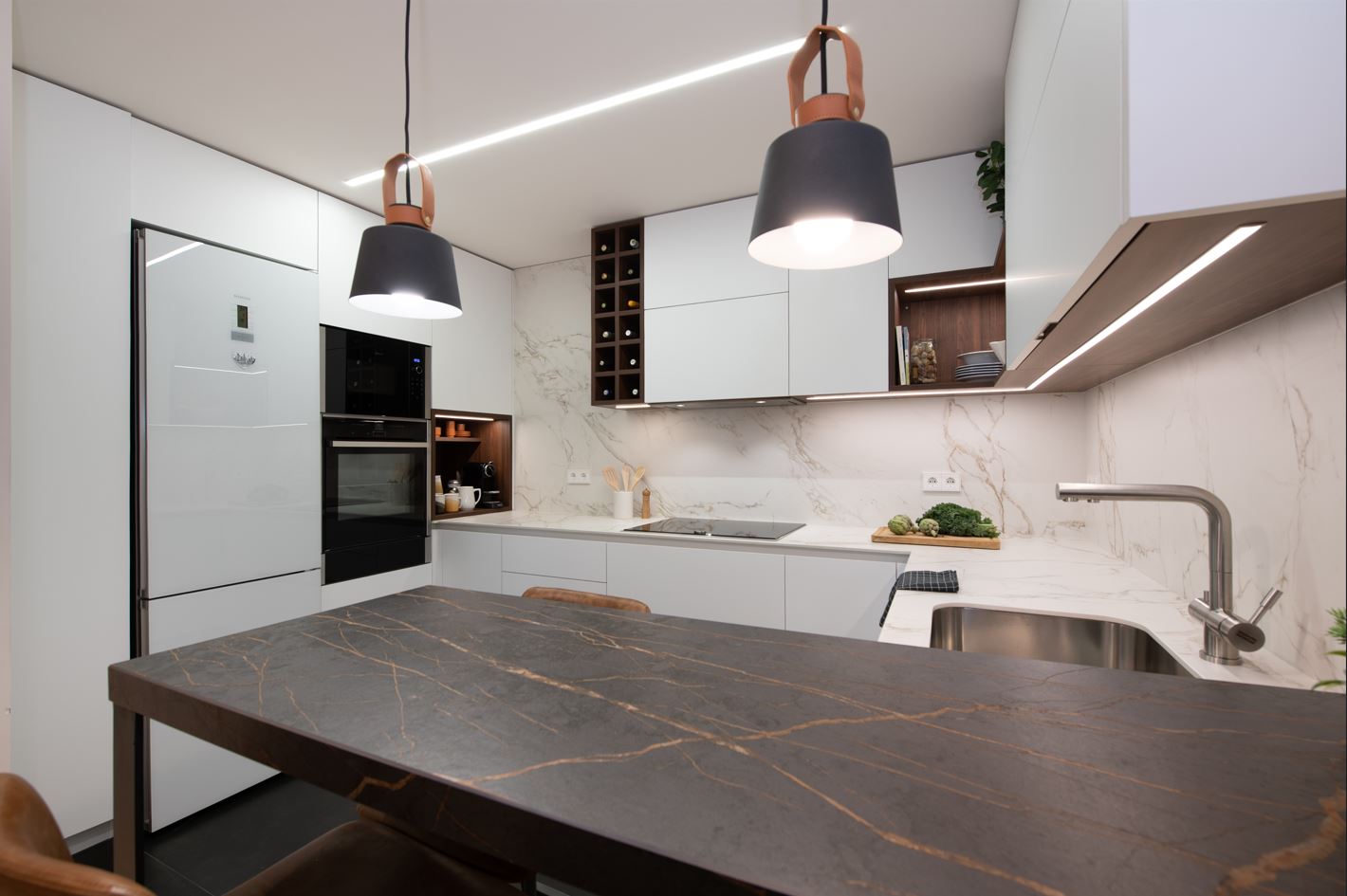 Porselen Tezgah ve Dekton Arasındaki Farklar Hangisi Sizin İçin Daha Uygun