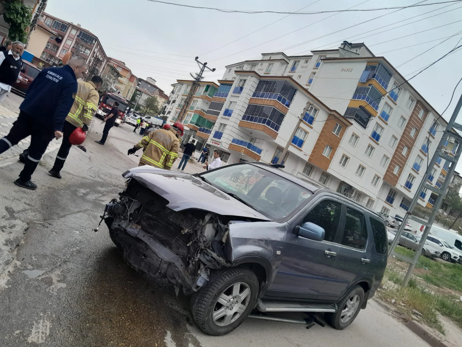 IMG-20240425-WA0011 Kırıkkale'de Feci Trafik Kazası, Otomobil ile Cipin Çarpıştığı Kazada 1 Kişi Hayatını Kaybetti 2 Kişi Yaralandı