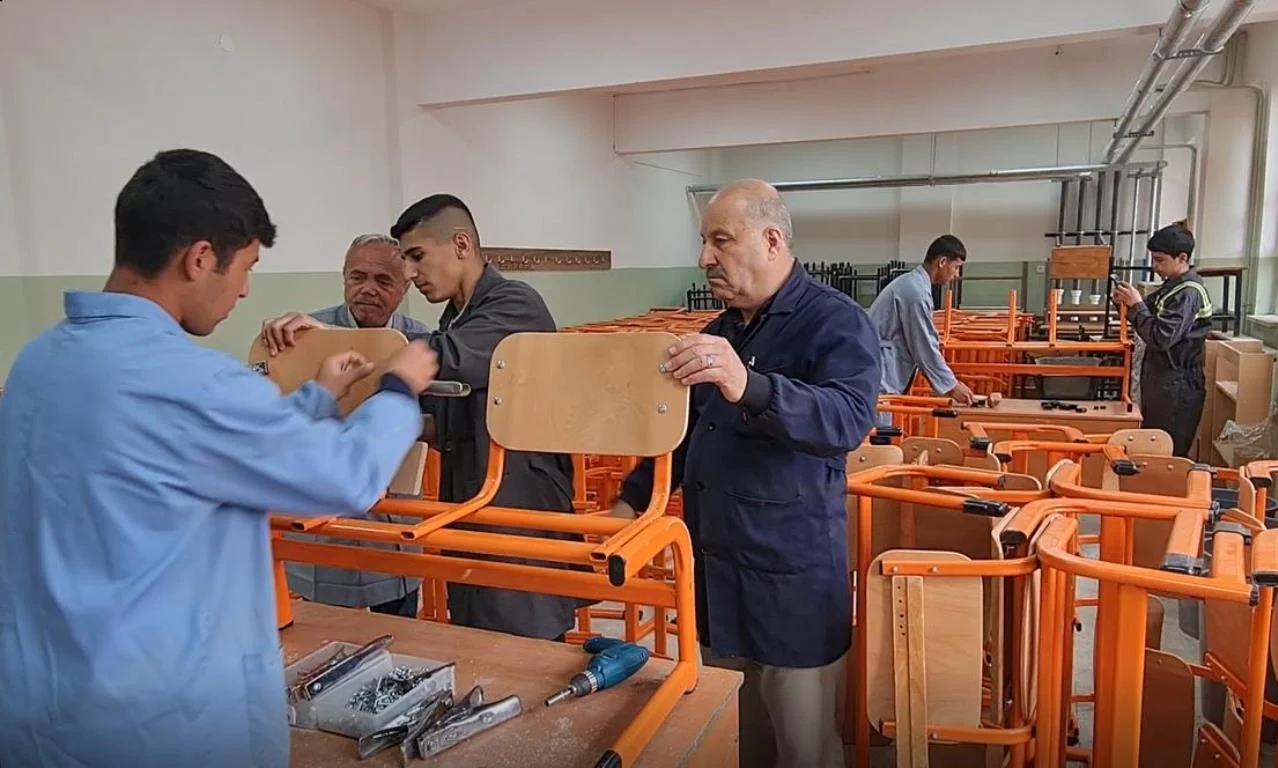 turkiye-okullarin-ihtiyaclari-bu-okuldan-karsilaniyor-5 Türkiye'deki Okulların İhtiyaçları Kırıkkale'deki Bu Okuldan Karşılanıyor